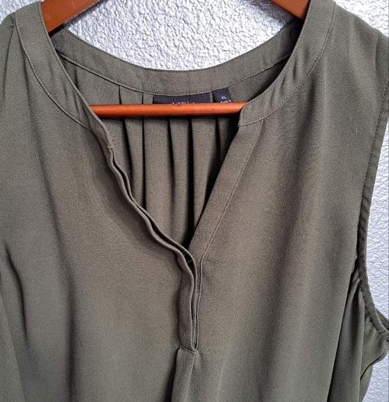 Apt 9 Olive Green Sleeveless Blouse    Size XL - Picture 6 of 8